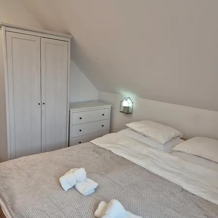 Tuenderkert Tuenderfeszek Vendeghaz Szodliget