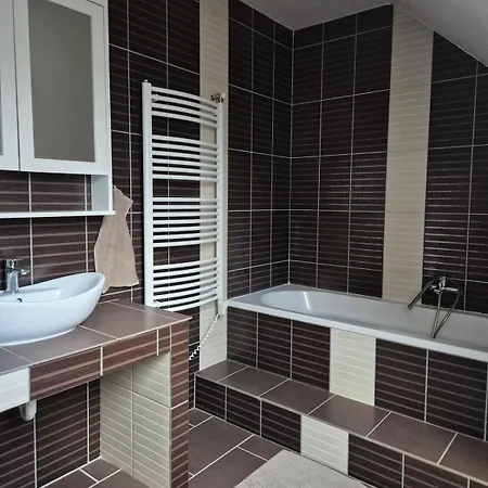 Tündérkert Tündérfészek Apartman *